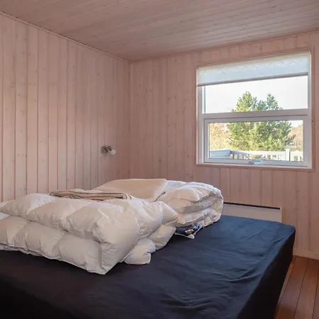 Amazing In Knebel With 3 Bedrooms * Ebeltoft